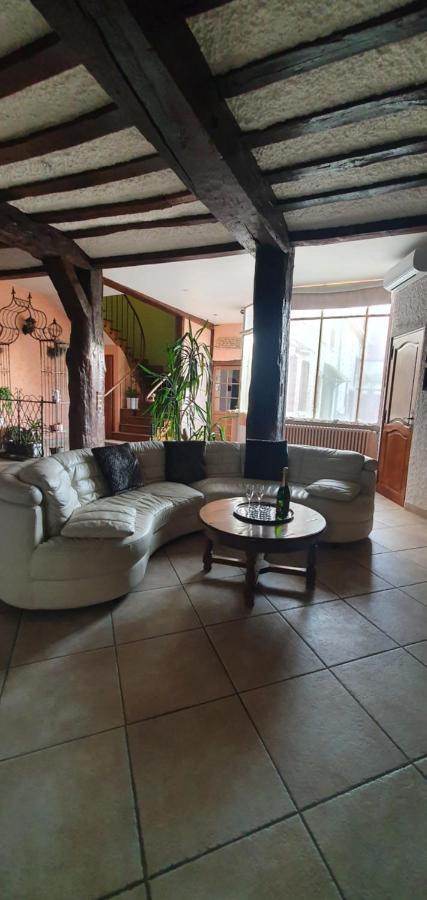 Au Chambellan Bed & Breakfast เอ-แชมเปญ ภายนอก รูปภาพ