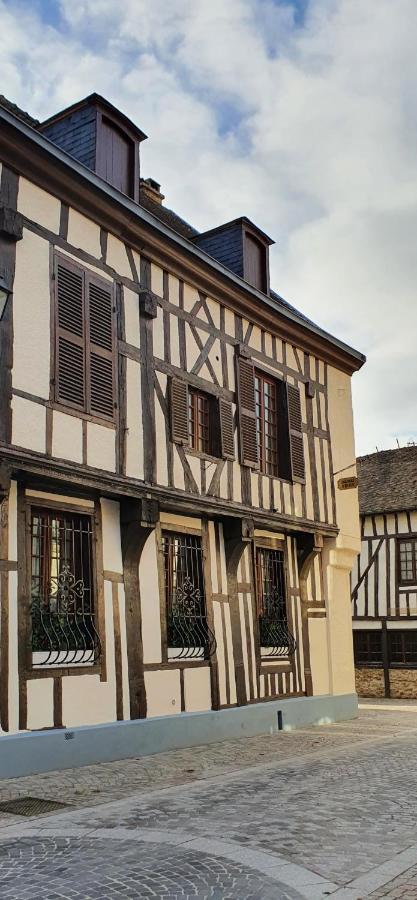 Au Chambellan Bed & Breakfast เอ-แชมเปญ ภายนอก รูปภาพ