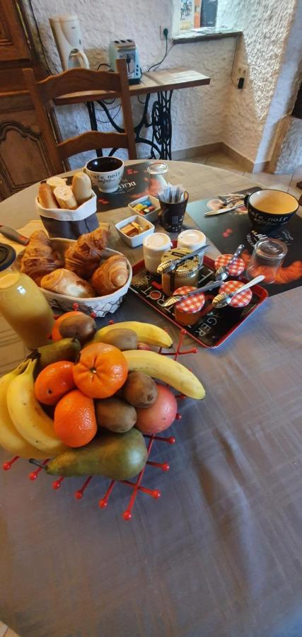 Au Chambellan Bed & Breakfast เอ-แชมเปญ ภายนอก รูปภาพ